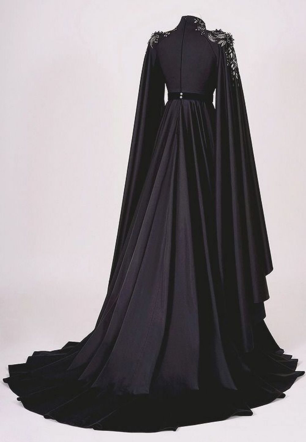 High-grade Fabric Black Floor-length Dress V-neck High Back Long Sleeve Three-dimensional Lace Flower A-line Skirt Prom Dress