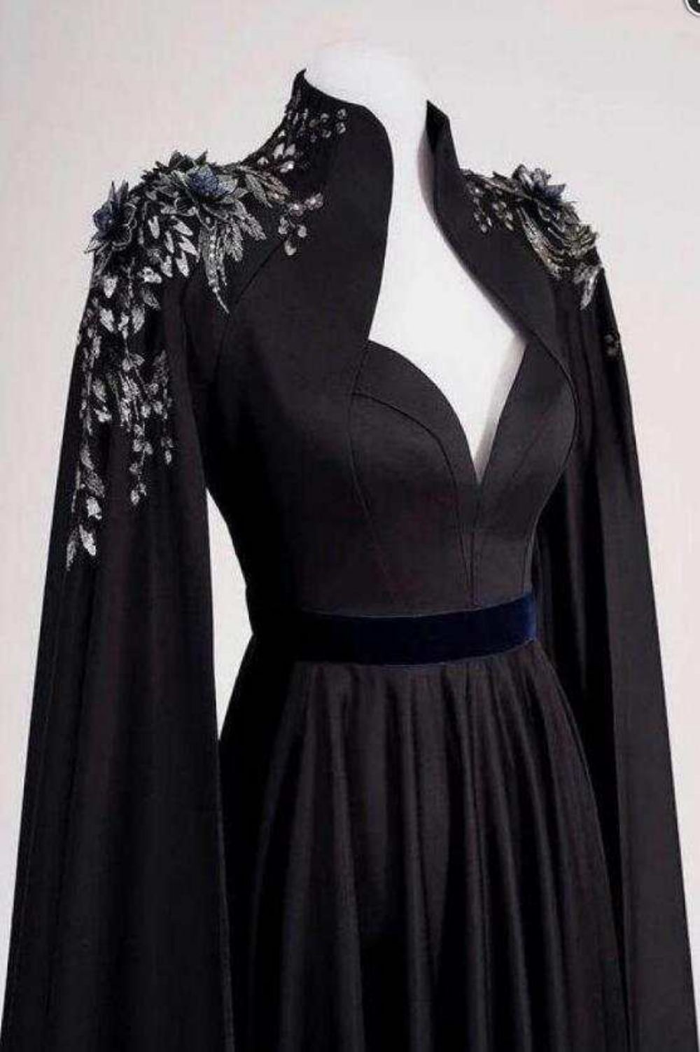 High-grade Fabric Black Floor-length Dress V-neck High Back Long Sleeve Three-dimensional Lace Flower A-line Skirt Prom Dress